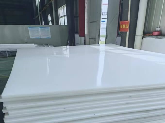 河南天卓新材料有限公司：超高分子量聚乙烯板材：工业领域的 “多面手”